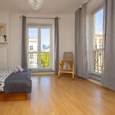 Apartment Spacious In Heart Of