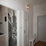 Spacious In Heart Of Apartment