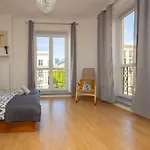 Apartment Spacious In Heart Of