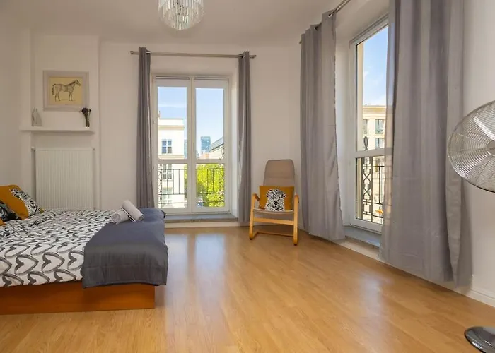 Apartament Spacious In Heart Of