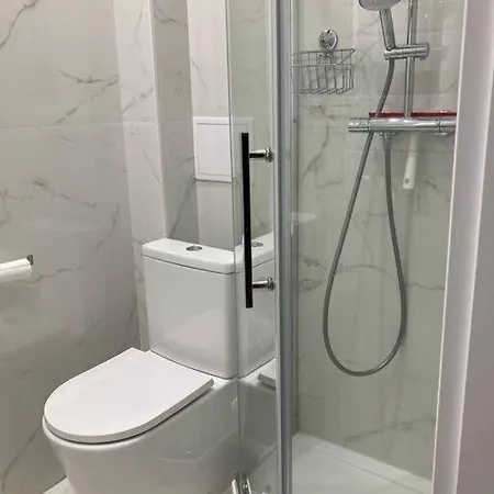 Apartman Spacious In Heart Of Varsó