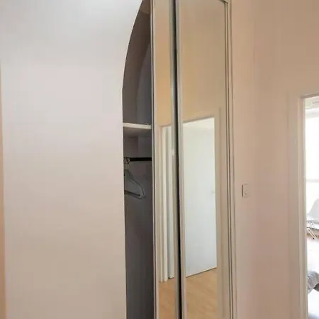 Spacious In Heart Of Varsó